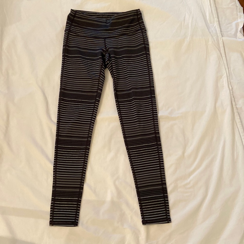 Athleta leggings black and shades of gray stripes